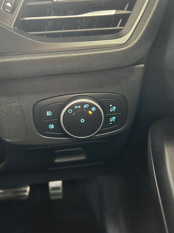 2020 Ford Focus ST-Line