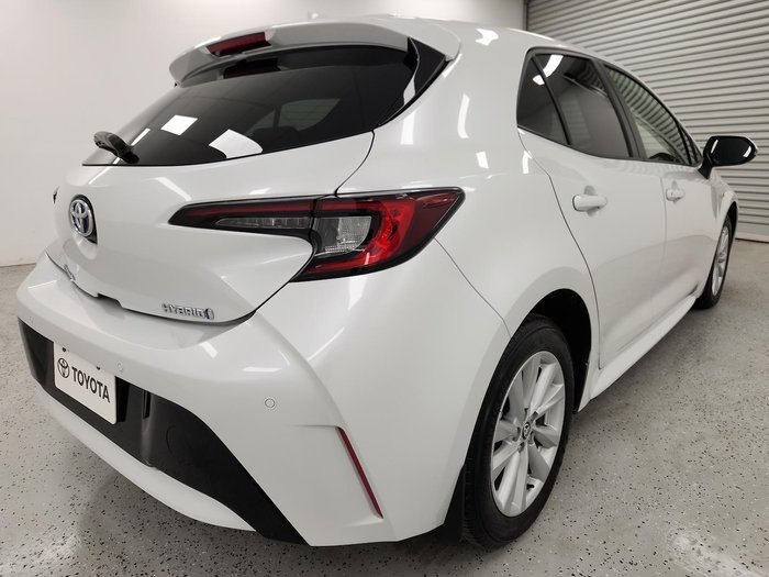 2023 Toyota Corolla SX Hybrid ZWE219R Frosted White