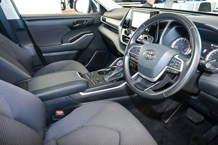 2023 Toyota Kluger GX