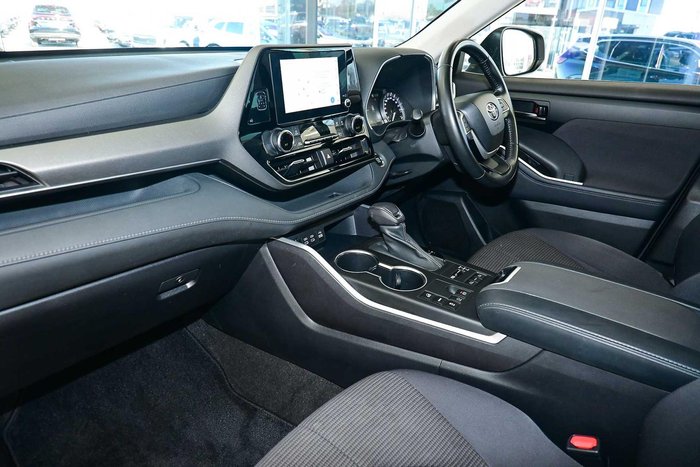 2023 Toyota Kluger GX