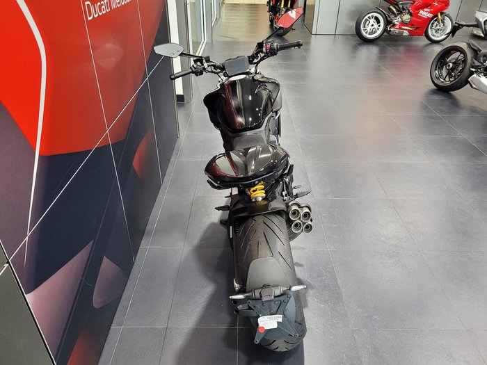 2025 Ducati Diavel V4 Diavel Black