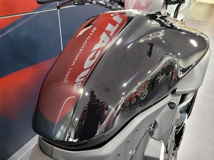 2025 Ducati Diavel V4 Diavel Black