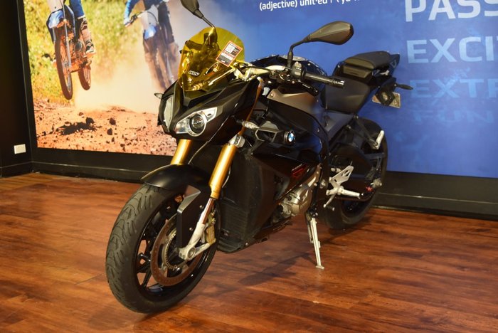 2015 BMW Motorrad S 1000 R Black