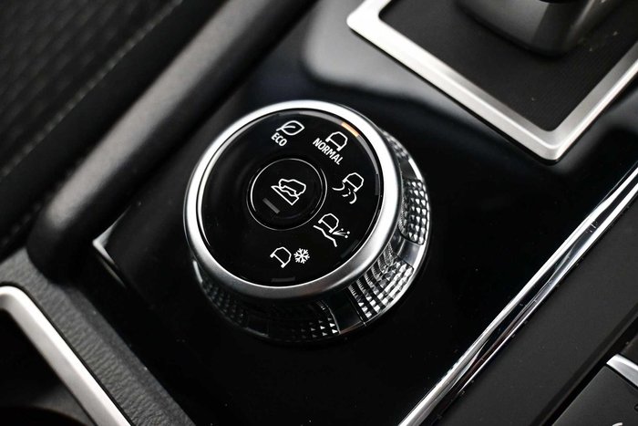 2024 Mitsubishi Outlander LS
