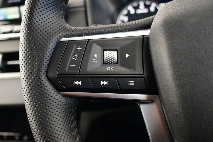 2024 Mitsubishi Outlander LS