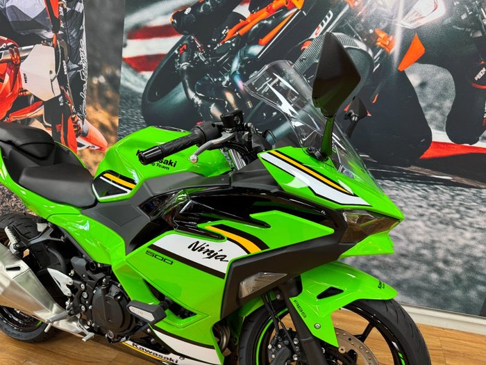 2025 Kawasaki NINJA 500 SE (LAMS) KRT GREEN