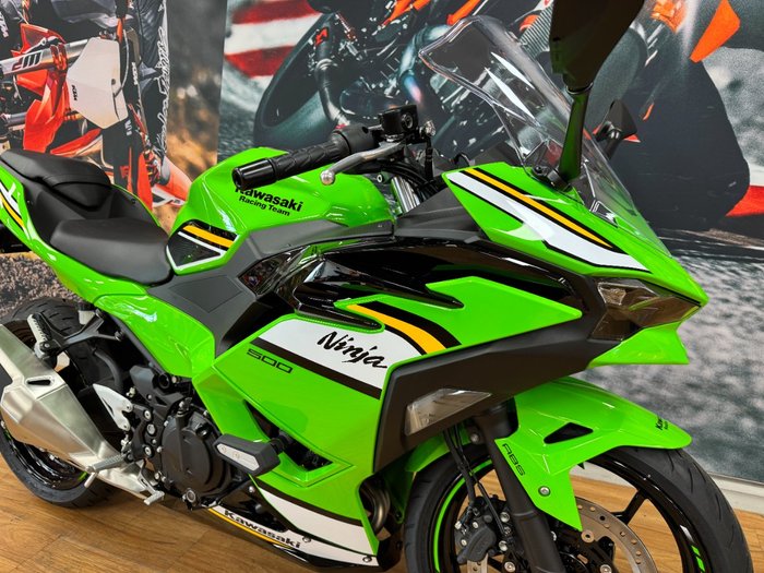 2025 Kawasaki NINJA 500 SE (LAMS) KRT GREEN