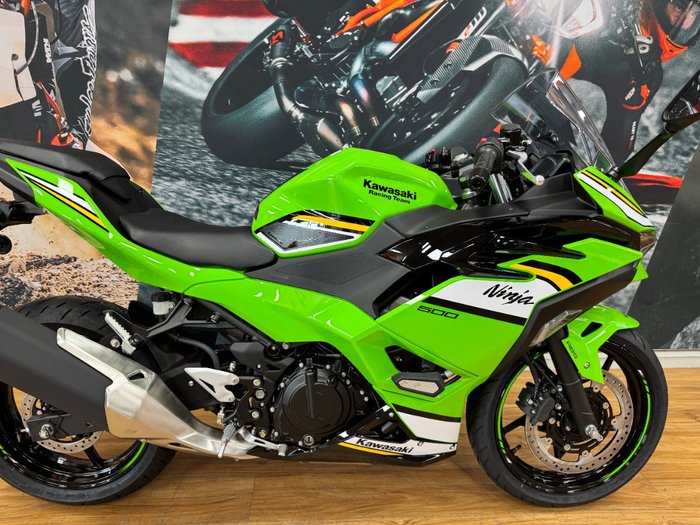 2025 Kawasaki NINJA 500 SE (LAMS) KRT GREEN