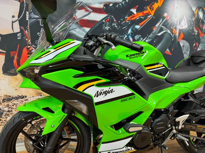 2025 Kawasaki NINJA 500 SE (LAMS) KRT GREEN