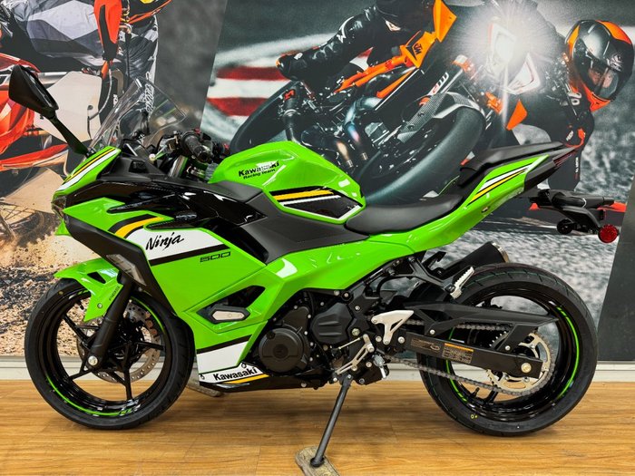 2025 Kawasaki NINJA 500 SE (LAMS) KRT GREEN
