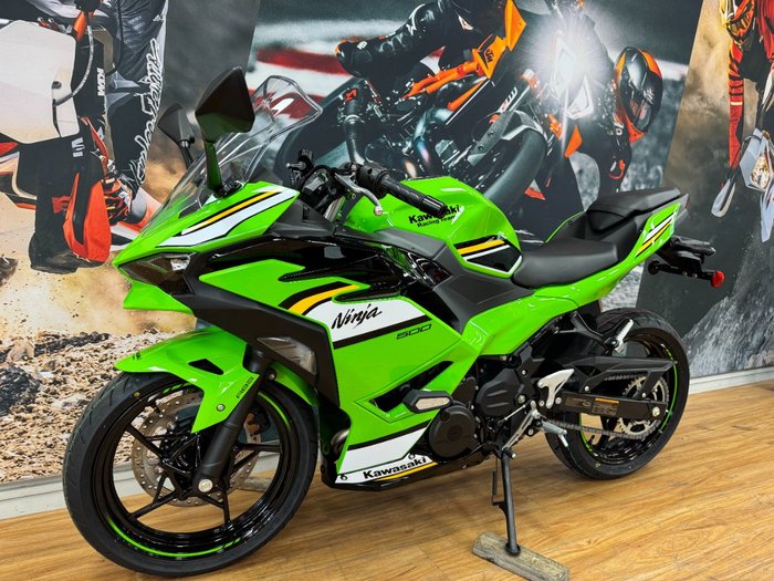 2025 Kawasaki NINJA 500 SE (LAMS) KRT GREEN