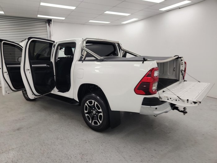 2023 Toyota Hilux SR5 GUN126R 4X4 Dual Range Glacier White
