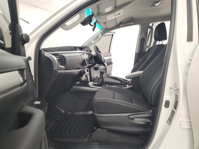 2023 Toyota Hilux SR5 GUN126R 4X4 Dual Range Glacier White