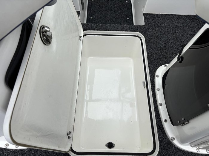 2015 Streaker 5250 Navigator
