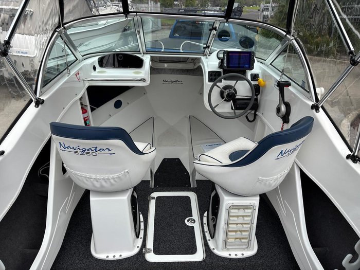 2015 Streaker 5250 Navigator