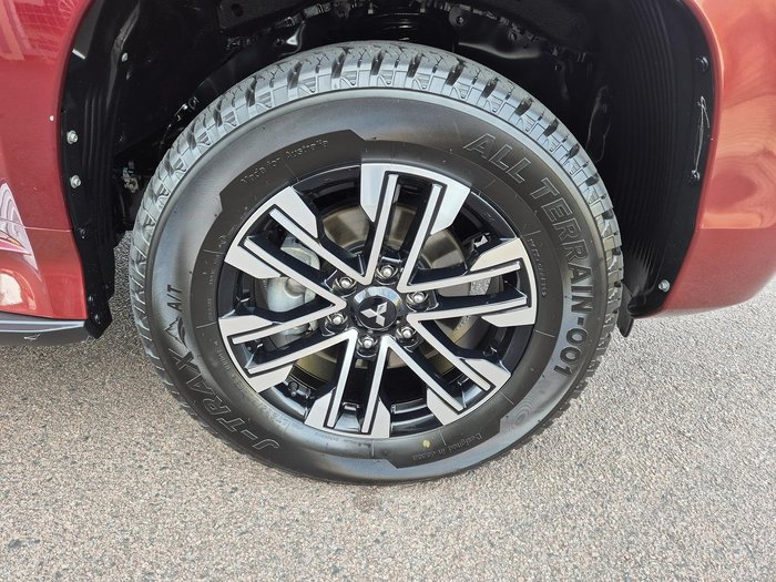 2022 Mitsubishi Pajero Sport GLS