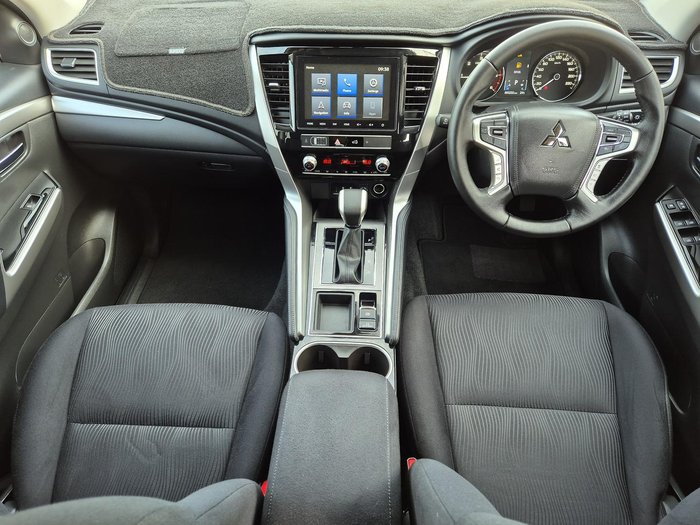 2022 Mitsubishi Pajero Sport GLS