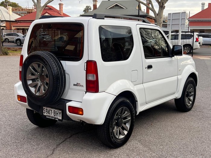 2015 Suzuki Jimny Sierra