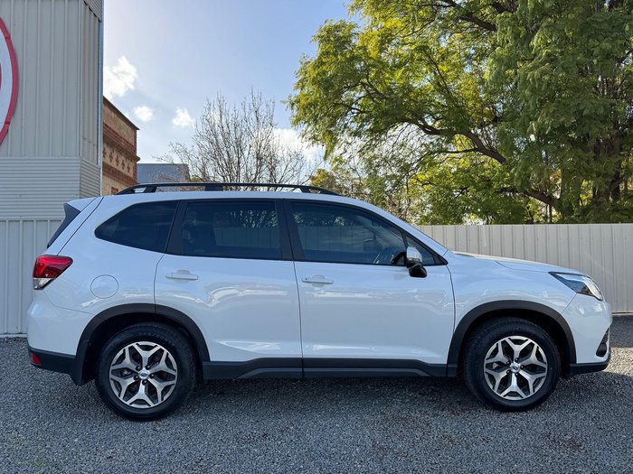 2023 Subaru Forester 2.5i