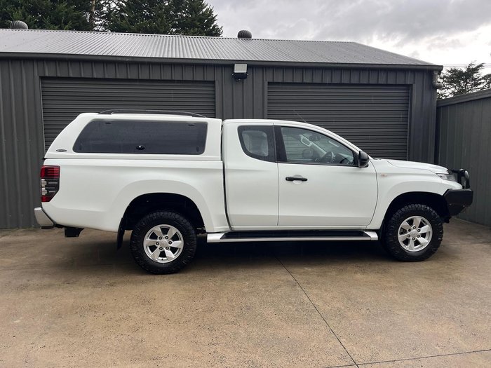 2019 Mitsubishi Triton GLX+ MR MY20 4X4 Dual Range White