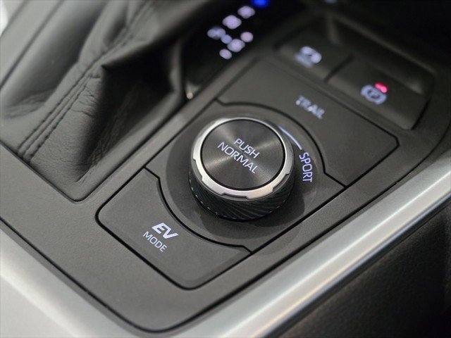 2025 Toyota RAV4 GXL