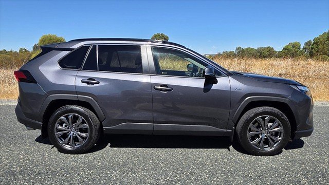 2025 Toyota RAV4 GXL