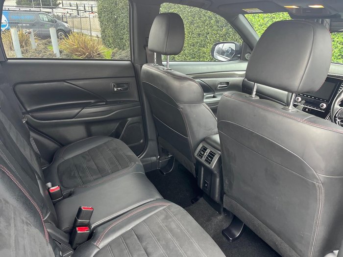 2019 Mitsubishi Outlander Black Edition