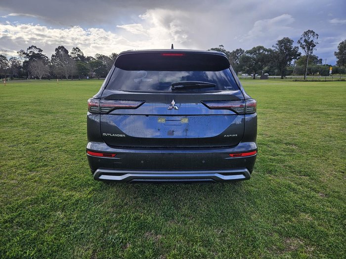 2025 Mitsubishi Outlander Aspire
