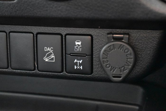 2021 Toyota Hilux SR
