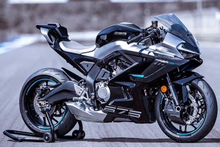 2025 CFMOTO 675SR-R SR Grey