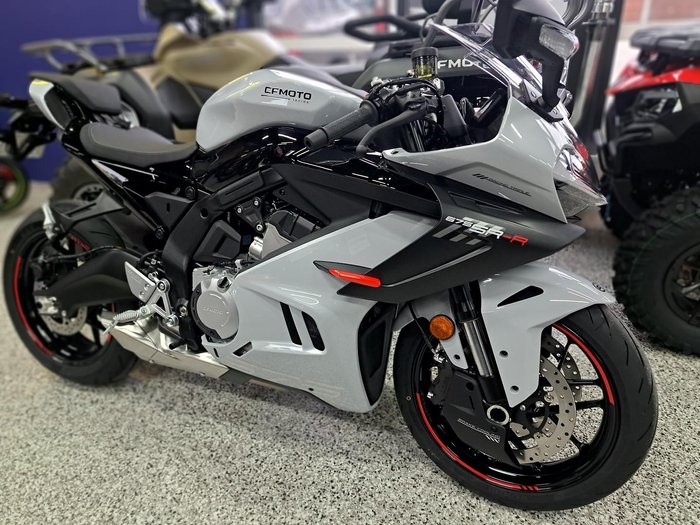 2025 CFMOTO 675SR-R SR Grey