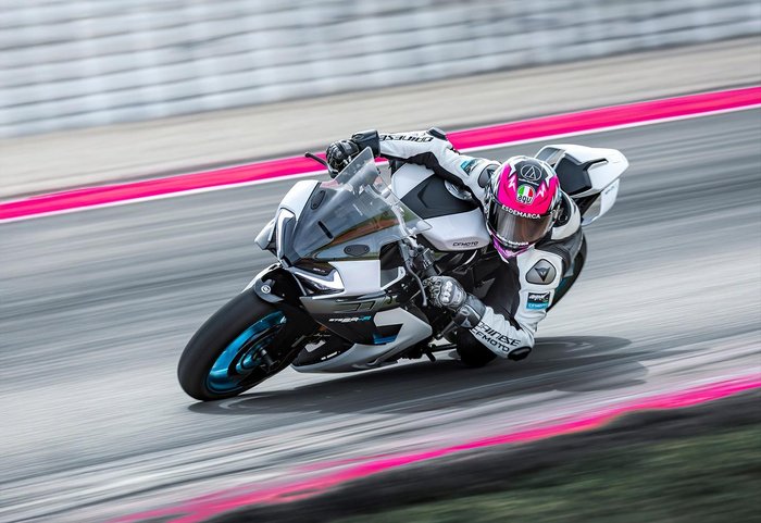 2025 CFMOTO 675SR-R SR Grey