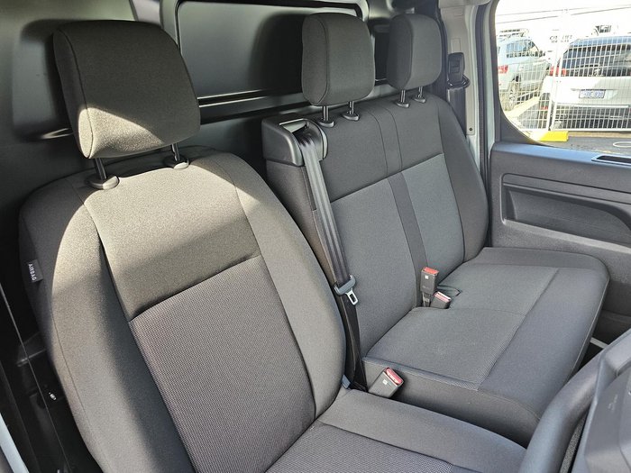 2025 Peugeot Expert Pro