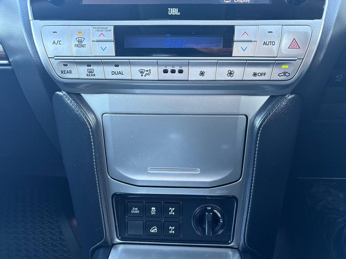 2021 Toyota Landcruiser Prado VX