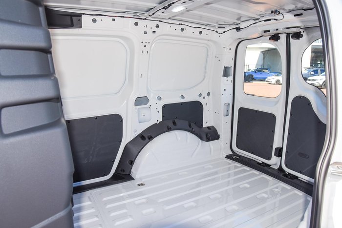 2025 Volkswagen Caddy TSI220