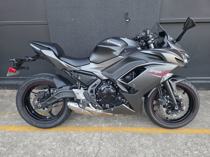 2022 Kawasaki NINJA 650L BLACK