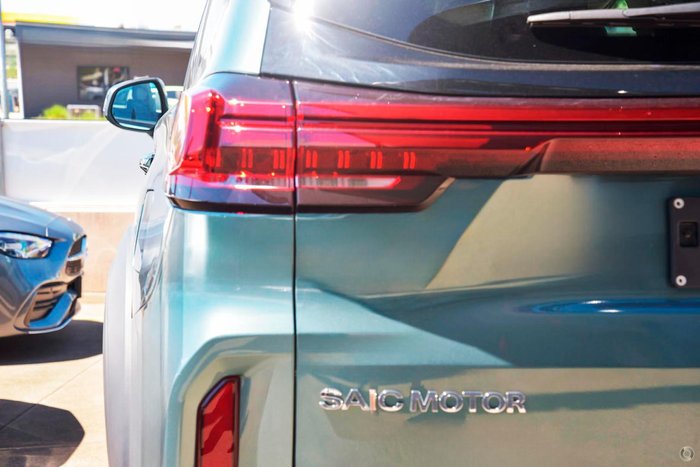 2025 LDV D90 Executive