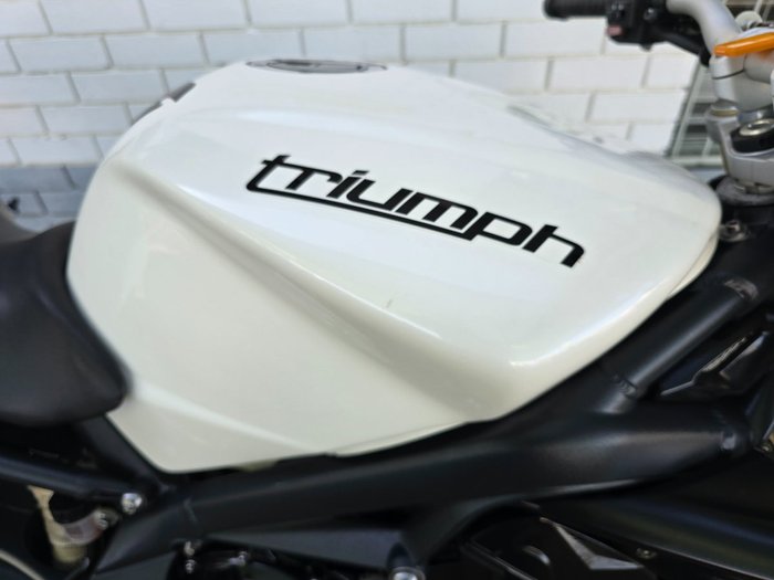 2012 Triumph STREET TRIPLE White
