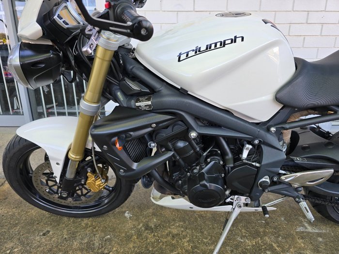 2012 Triumph STREET TRIPLE White