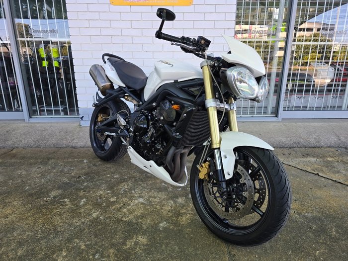 2012 Triumph STREET TRIPLE White