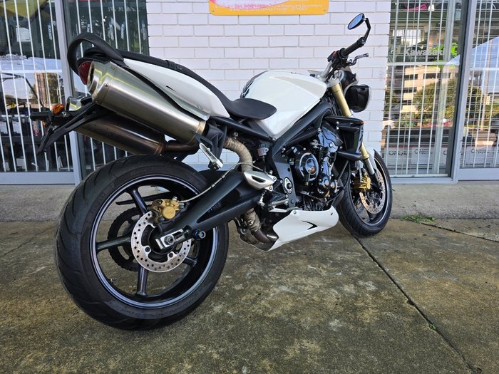 2012 Triumph STREET TRIPLE White