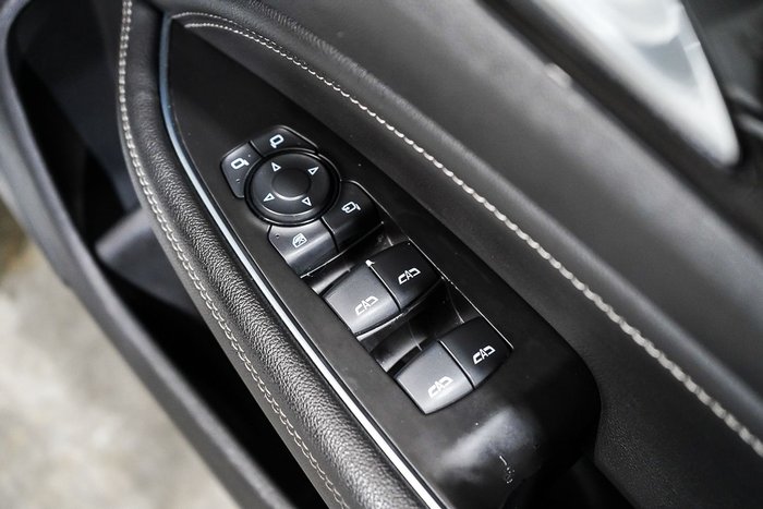 2019 Holden Commodore RS