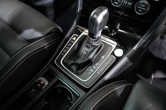 2020 Volkswagen Golf R Final Edition