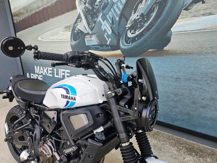 2022 Yamaha XSR700 White