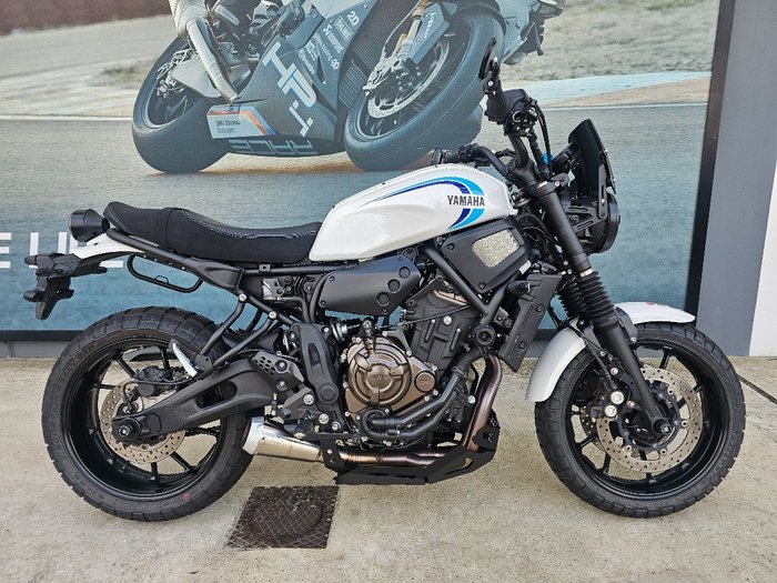 2022 Yamaha XSR700 White