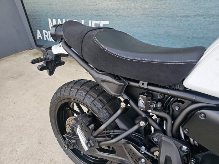 2022 Yamaha XSR700 White