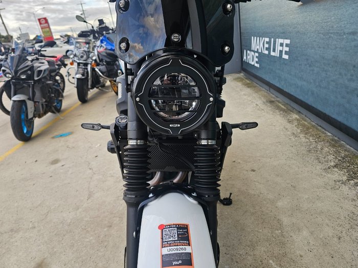 2022 Yamaha XSR700 White