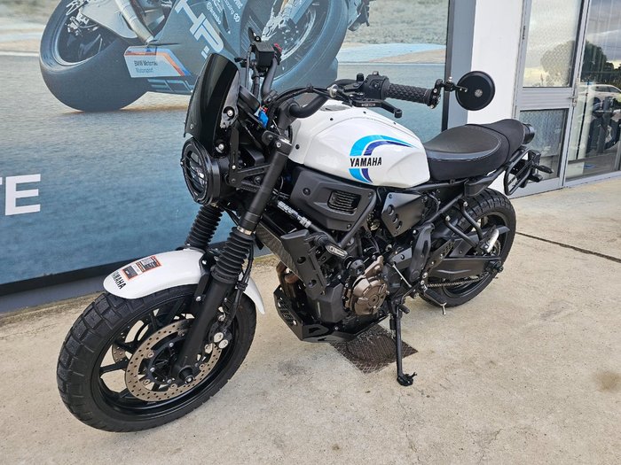 2022 Yamaha XSR700 White