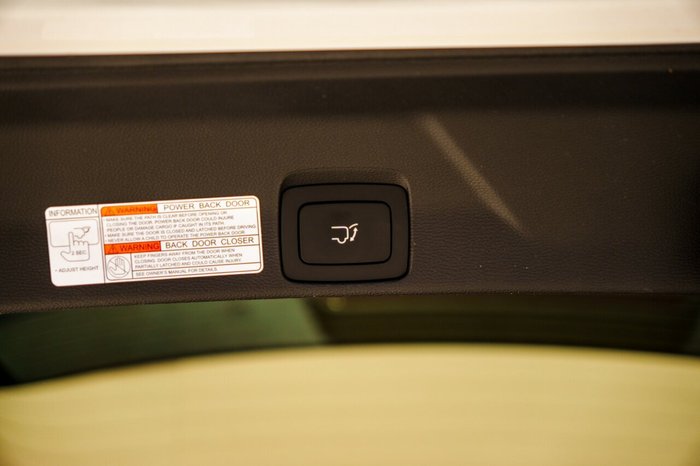 2025 LDV D90 Executive