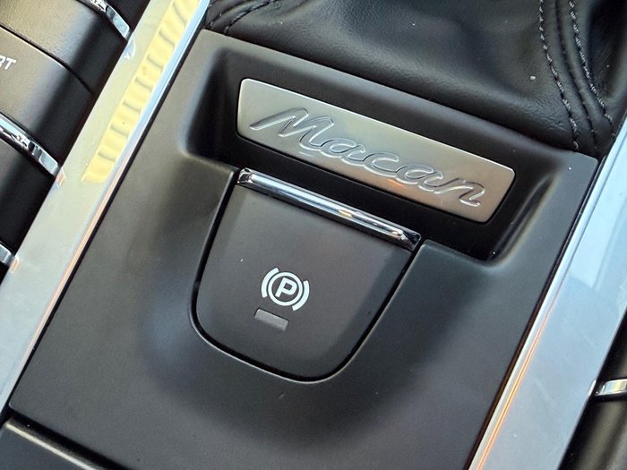 2021 Porsche Macan 95B MY21 AWD Volcano Grey